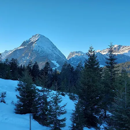 公寓 Panoramablick Seefeld *