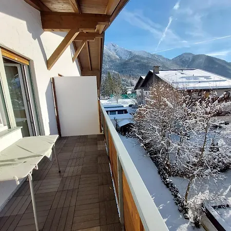 Panoramablick Seefeld 公寓